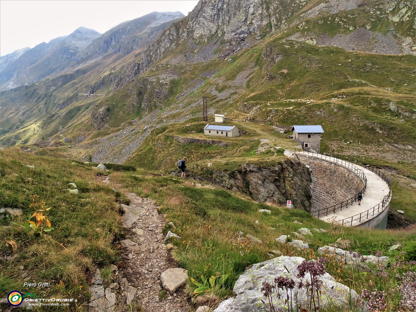 73 Scendiamo alla diga del Lago del Diavolo (2140 m).JPG